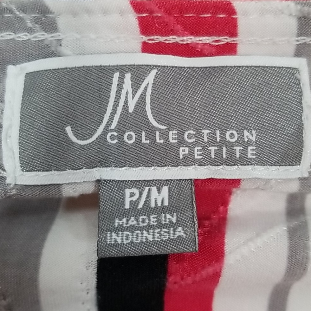 JM Collection Geometric Top - Picture 4 of 6